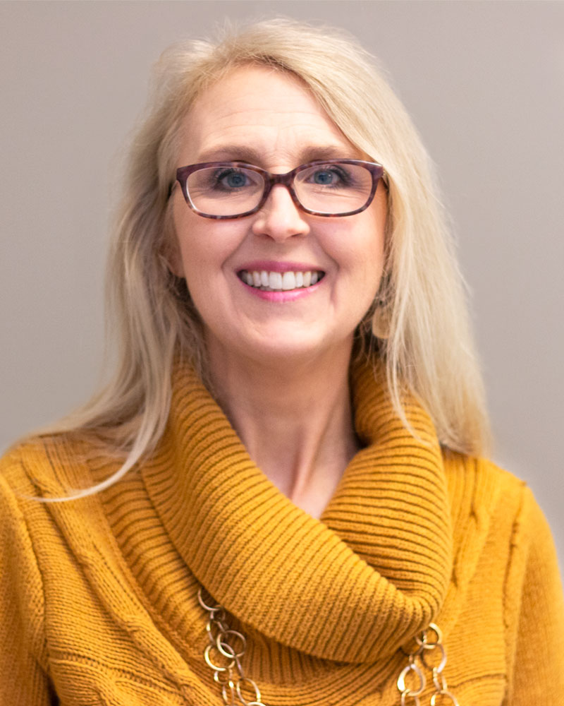 Angela Hinrichs Angela Hinrichs